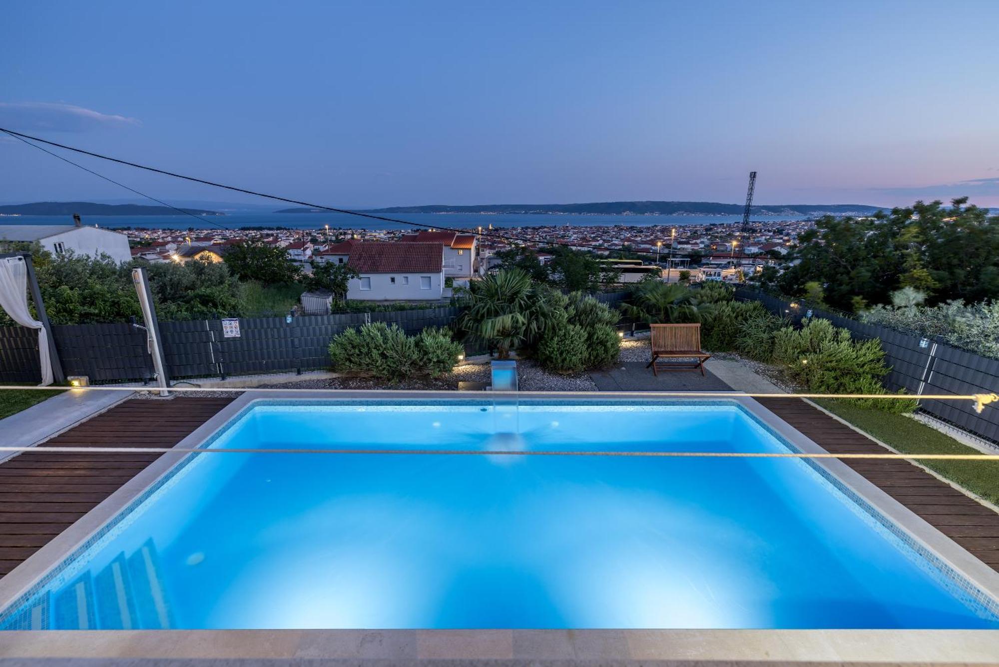 Sun Castle Holiday House Babic Kastel Stari ภายนอก รูปภาพ